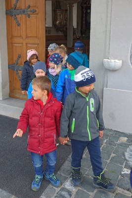 22 Kindergarten_Osterfeier.jpg