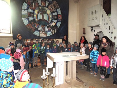 27 Kindergarten_Osterfeier.jpg
