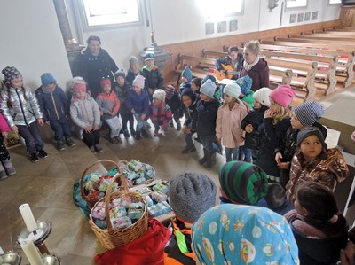 30 Kindergarten_Osterfeier.jpg