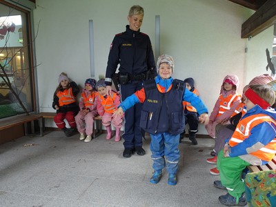 HP_KG_Polizeibesuch_08_27.04.2023.jpg