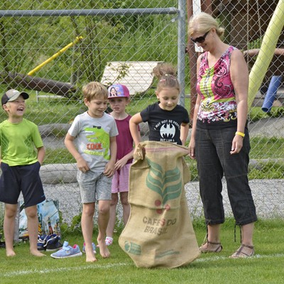 Volksschule-Spielefest am Sportplatz
