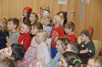 69 Kindergarten_Fasching.jpg