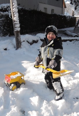 HP_2_Samuel_im_Schnee_4_12_23.jpg