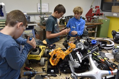 20221105_roboterbau_upcycling_np (16).JPG
