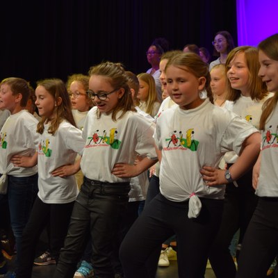 19 Jahreskonzert Kinderchor.JPG