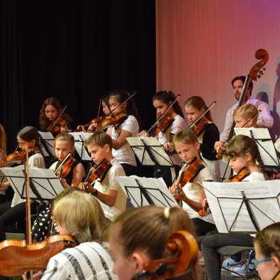 19 Jahreskonzert Orchester2.JPG