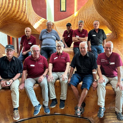 Generation 60+ zu Besuch bei OMICRON