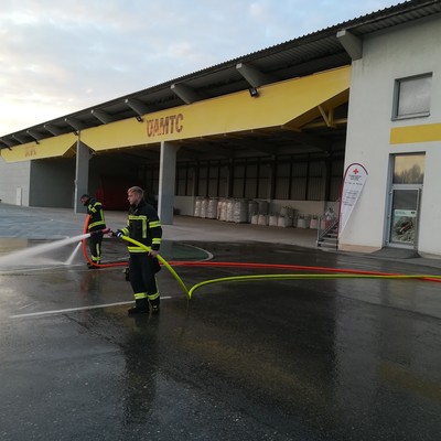 Einsatz 2020-07: t1 röthis bundesstraße - assistenzeinsatz rotes kreuz bei "corona-teststation"