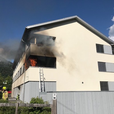 Einsatz 14-2020: f4 röthis badstraße xy - neuer wohnblock in vollbrand