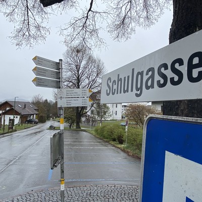 Einsatz 05 - 2022: t2, r2 Schulgasse xy med. Notfall > Türöffnung erforderlich