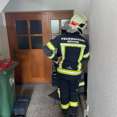 Einsatz 27 - 2022: t2,r1 Röthis L70 Königshofweg # Rautenastrasse > Essen auf Räder (Notfall hinter verschlossener Tür vermutet) Polizei auf Anfahrt