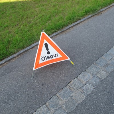 Einsatz 10-2017: f1 r1 röthis rebhalde xx [v.u. mit verletzten] PKW
