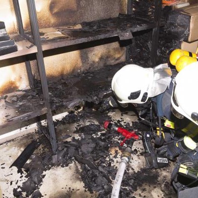 Einsatz 14-2017: f3 r1 röthis badstrasse xx röfix baustoffwerk im zentralgebäude - unklare rauchentwicklung im zwischenstock