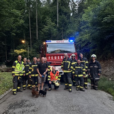 Einsatz 10 - 2023: t1 Röthis Wingatweg - Hund im Kanal.