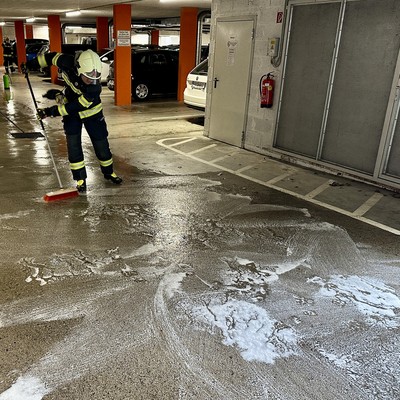 Einsatz 07 - 2024: t1 Röthis L190 - Vorarlberger Straße Bundesstraße Ölspur von Autobahnunterführung bis Interpark Focus