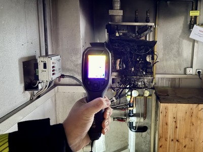 Einsatz 02 - 2025: f2 RÖTHIS Alte Landstraße xy [Rauchentwicklung] Nach Verpuffung bei Gastherme und bereits gelöschtem Kleinbrand
