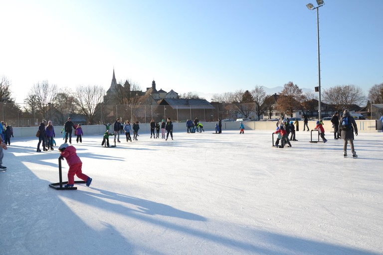 Der Eislaufplatz auf der Rankweiler Gastra startet in die neue Saison. © Marktgemeinde Rankweil / Bernd Oswald