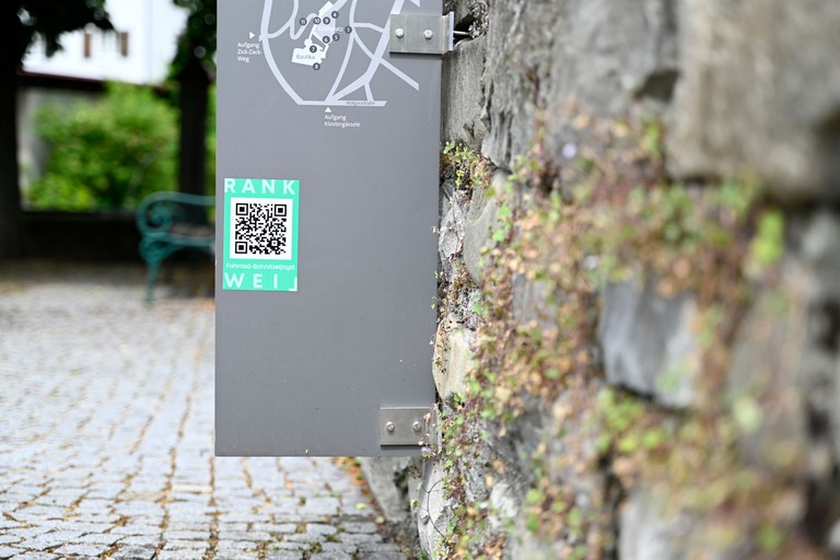 Fahrrad-Schnitzeljagd-Station mit QR-Code © Marktgemeinde Rankweil