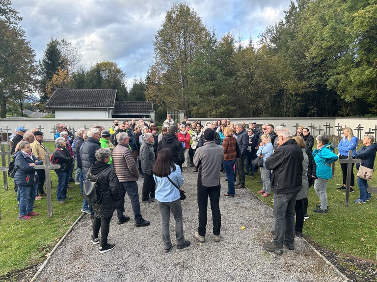 Führung bei den Valdunafriedhöfen © Marktgemeinde Rankweil