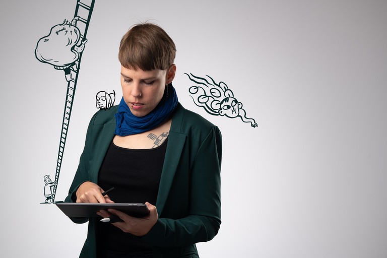 "Artist in residence" Rina Jost erstellt am 18. Oktober  Blitz-Porträts in der Stickerei © Balz Kubli Fotograf