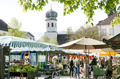 Osterfest am Wochenmarkt – Kulinarik, Begegnung und Frühlingsstimmung Osterfest am Wochenmarkt – Kulinarik, Begegnung und Frühlingsstimmung