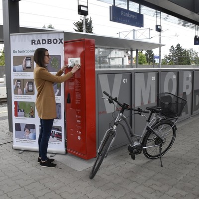 VCÖ-Auszeichnung für VMOBIL Radboxen