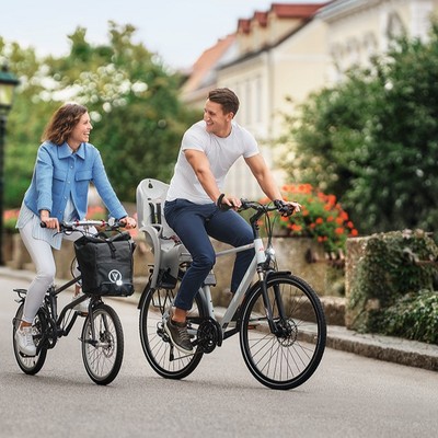 Zur Arbeit Radeln und Preise gewinnen