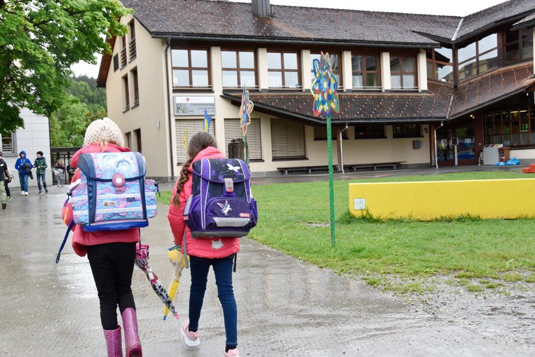 Kinder auf dem Weg zur Volksschule Markt © Marktgemeinde Rankweil
