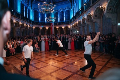 2022-05-16_VorarlbergerballWien_MARTINMORSCHER-00505.jpg