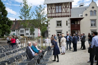 HäusleVillaEröffn001.jpg