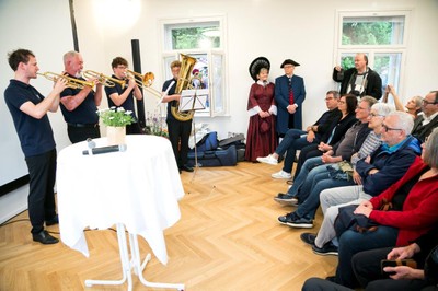 HäusleVillaTagOffeneTür042.jpg