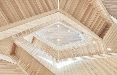 KINDERHAUS MARKT RANKWEIL DOPPELTREPPE@CHRISTIAN SCHMOELZ ARCHITEKT.jpg