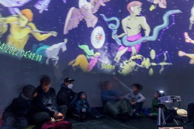 Pop Up Planetarium © Lisa Mathis (13).jpg