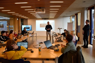 Roboter und Coding mit LEGO Spike Prime (1) © Norbert Preg