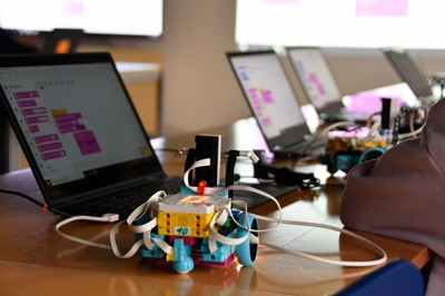 Roboter und Coding mit LEGO Spike Prime (5) © Norbert Preg
