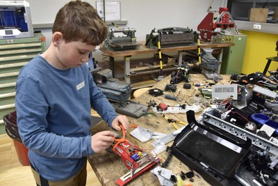 Roboterbau - Upcycling (6) © Norbert Preg