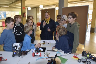 Roboterbau - Upcycling (10) © Norbert Preg