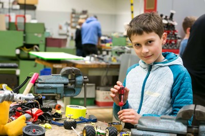 Roboterbau - Upcycling (17) © Dietmar Mathis