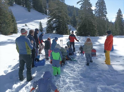 Iglu bauen Laterns (1).jpg