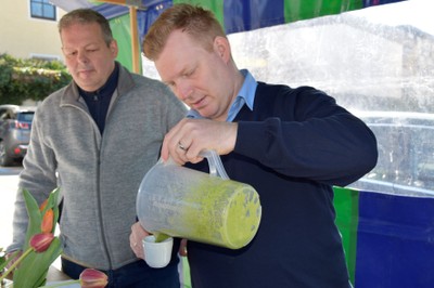Suppenpräsentation der Frühlingssuppe © Marktgemeinde Rankweil.JPG