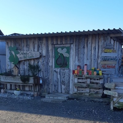 Hö Henna Hof
