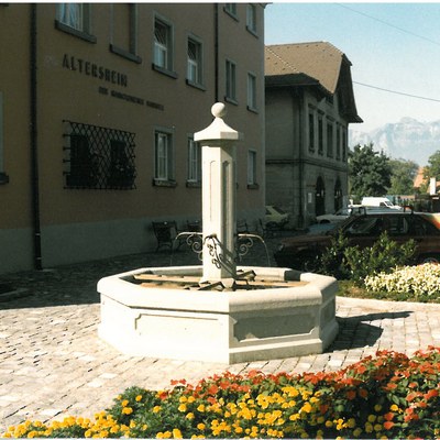 Brunnen anno dazumal.jpg