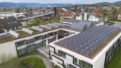 Photovoltaik-Anlage Haus Klosterreben © Bernd Oswald
