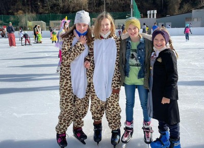 Fasching auf dem Eis © Privat.jpg