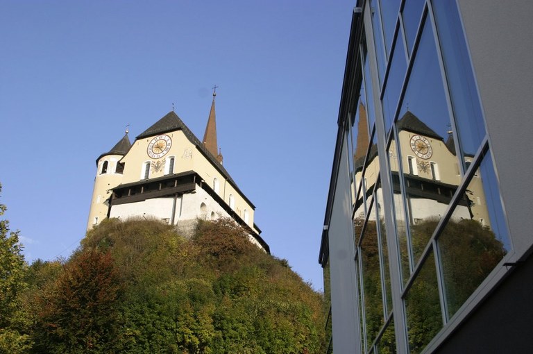 Basilika und Vinomnasaal