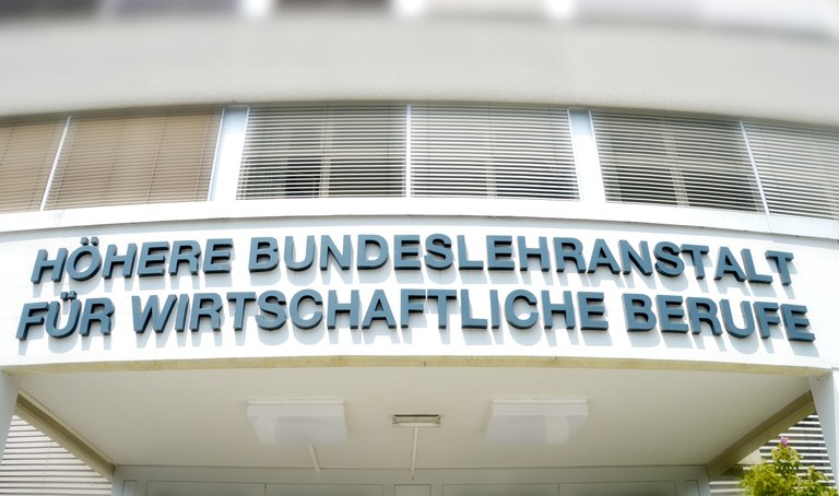 Höhere Lehranstalt für wirtschaftliche Berufe