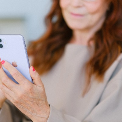Smartphone, Tablet & Co: Kurse für Senior*innen
