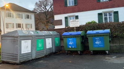 Einwurfzeiten bei der Müllsammelstelle SPAR beachten Einwurfzeiten bei der Müllsammelstelle SPAR beachten