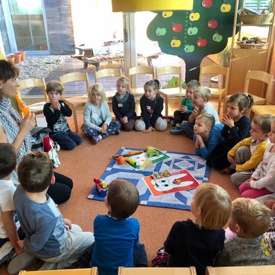 Max Prophylax zu Besuch im Kindergarten