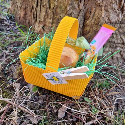 Der Osterhase zu Besuch im Kindergarten Röthis